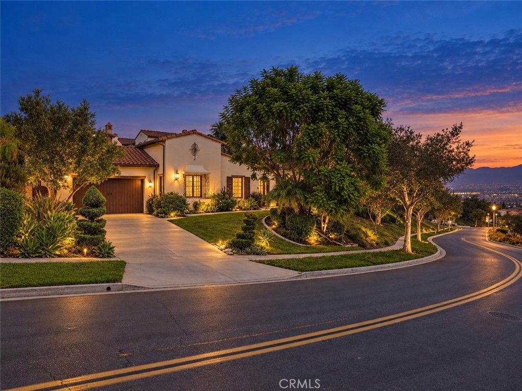 501 Luminous, Irvine