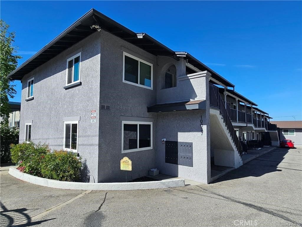 10037 Samoa Avenue # 11, Tujunga