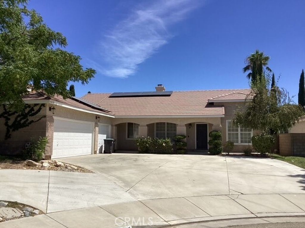 43356 Honeybee Lane, Lancaster