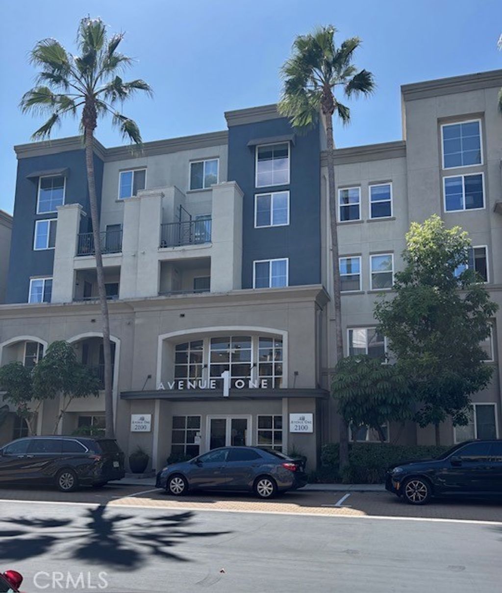 2320 Scholarship, Irvine