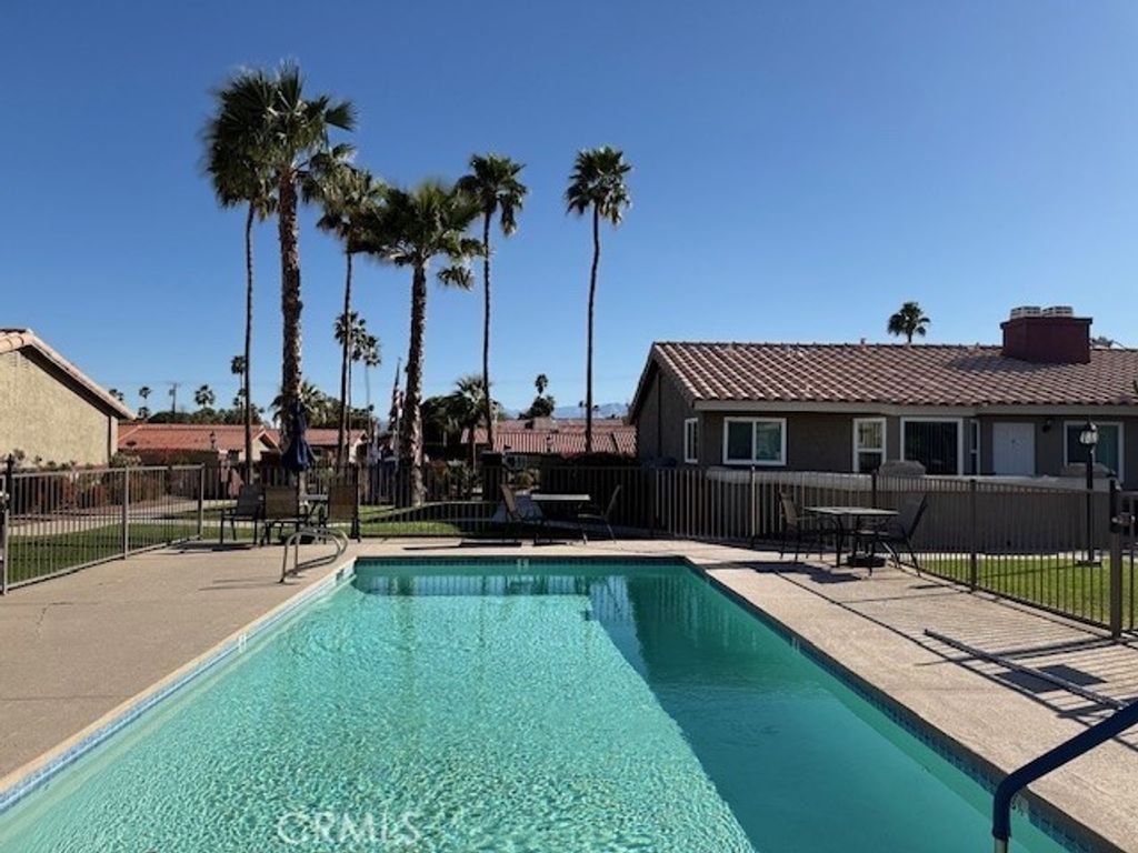 79700 Avenue 42 # 9, Bermuda Dunes