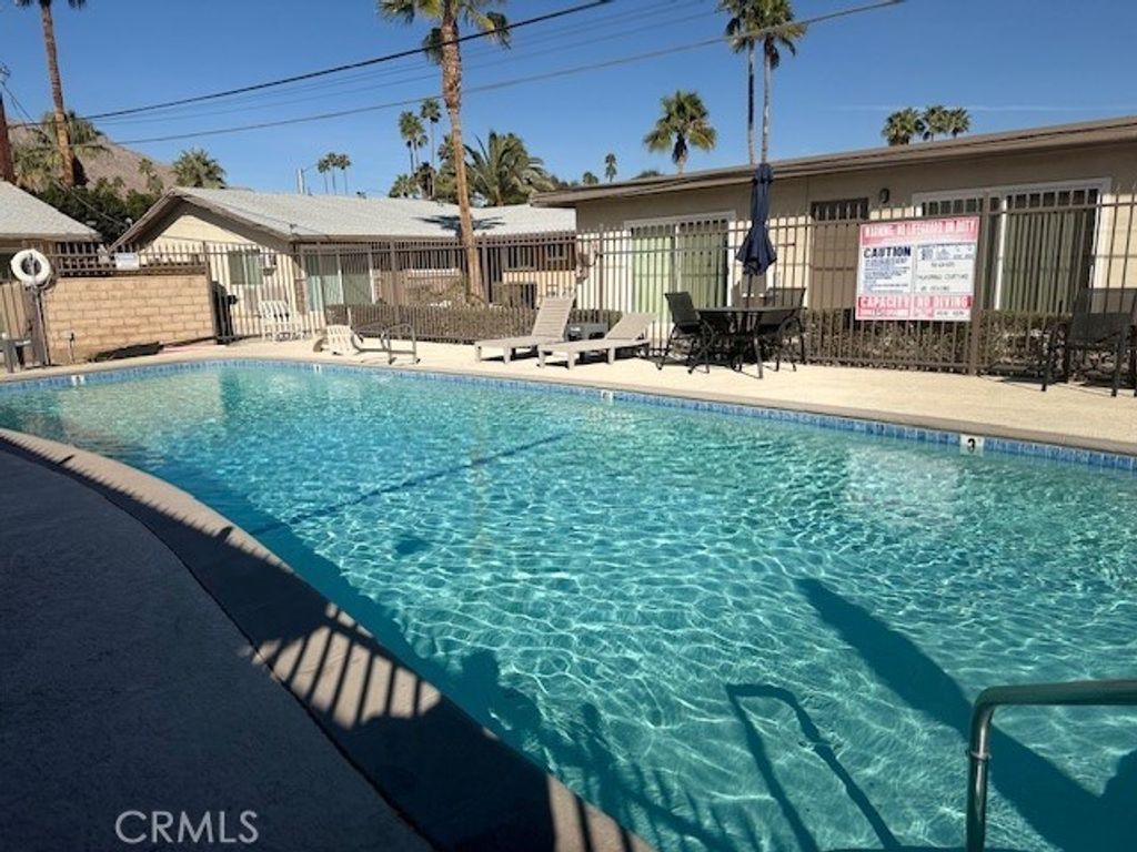 686 E Cottonwood Road # 7, Palm Springs