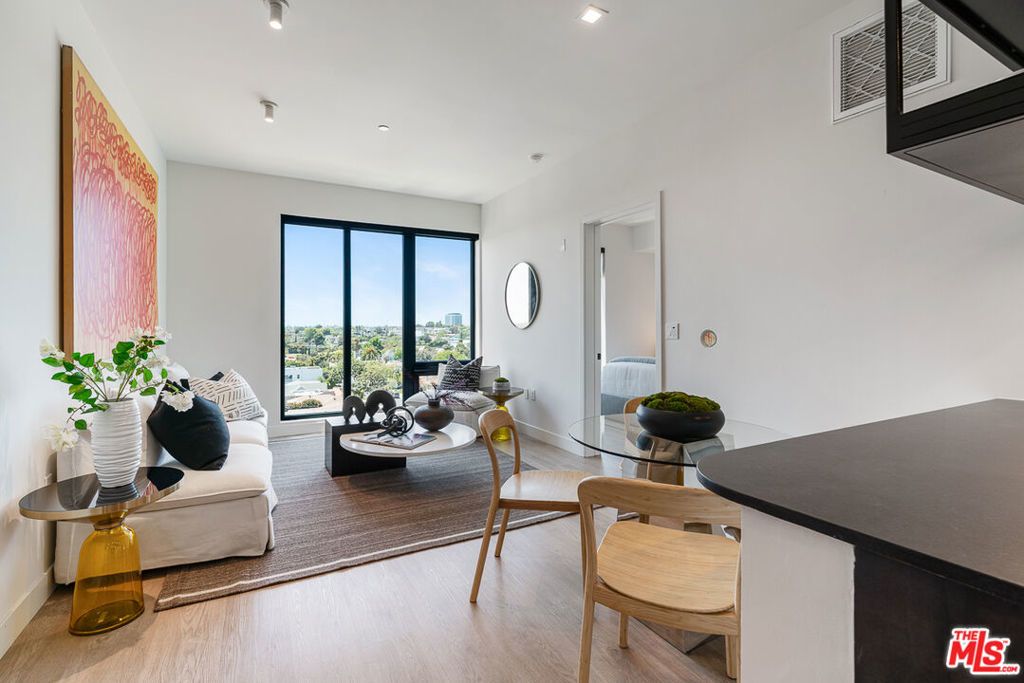 10700 Tabor Street # 410, Los Angeles