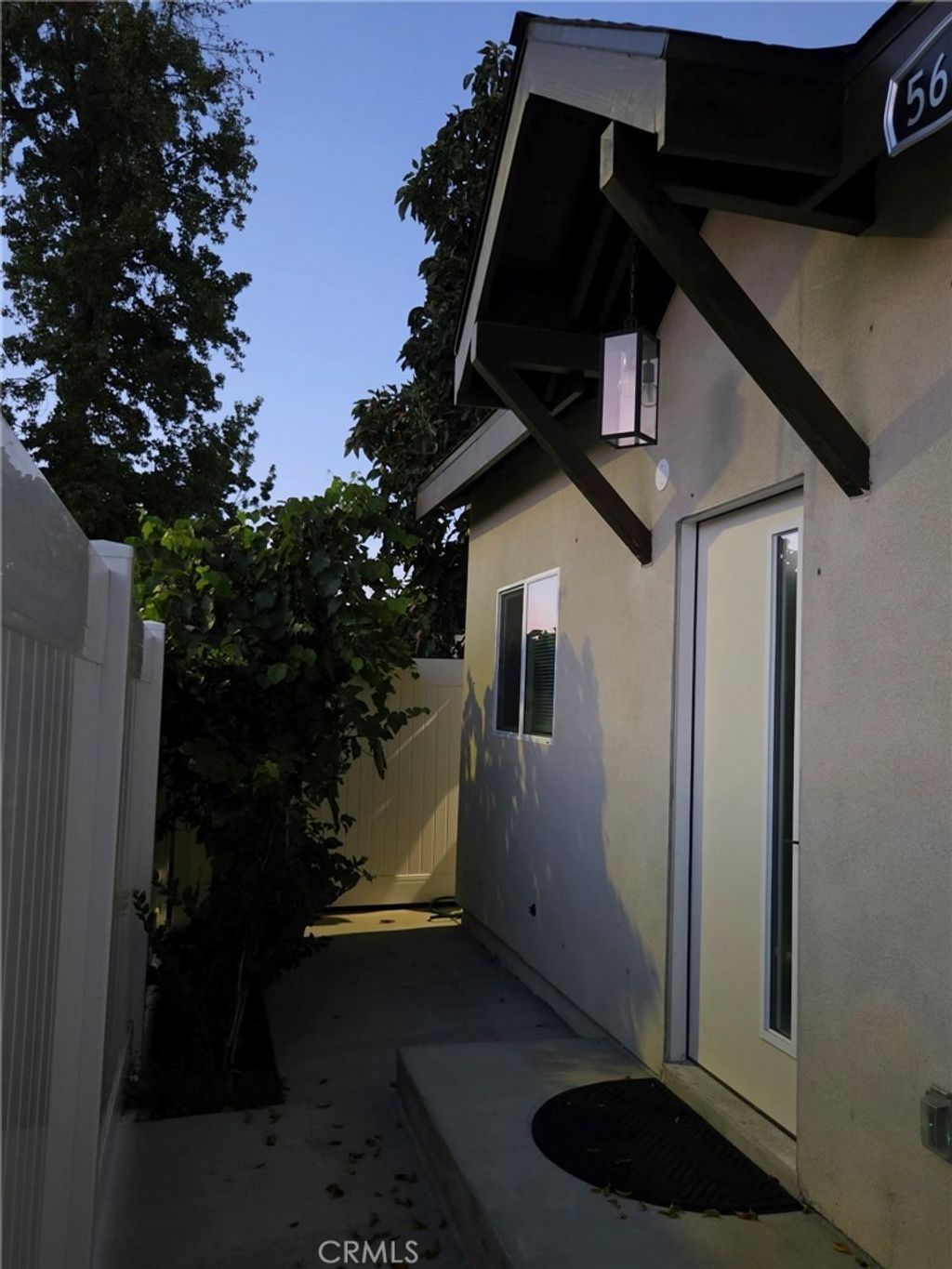 5646 Andasol Avenue, Encino