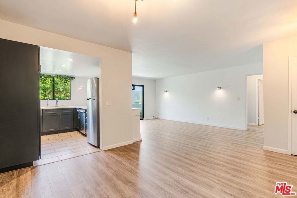 5000 S Centinela Avenue # 344, Los Angeles