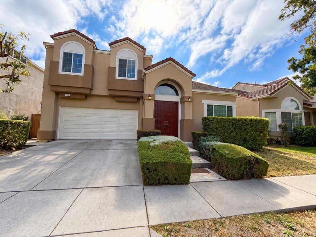 5572 Tan Oak Drive, Fremont