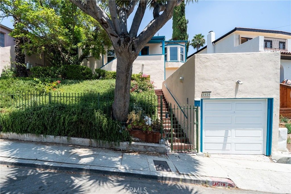 1616 Redcliff, Los Angeles