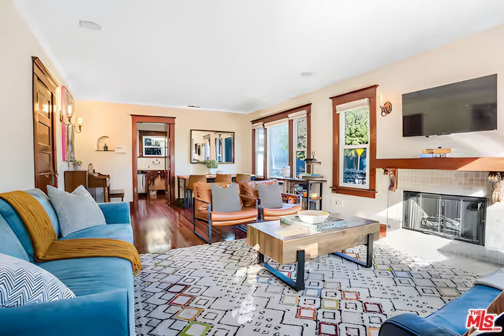 4253 Fountain Avenue, Los Angeles