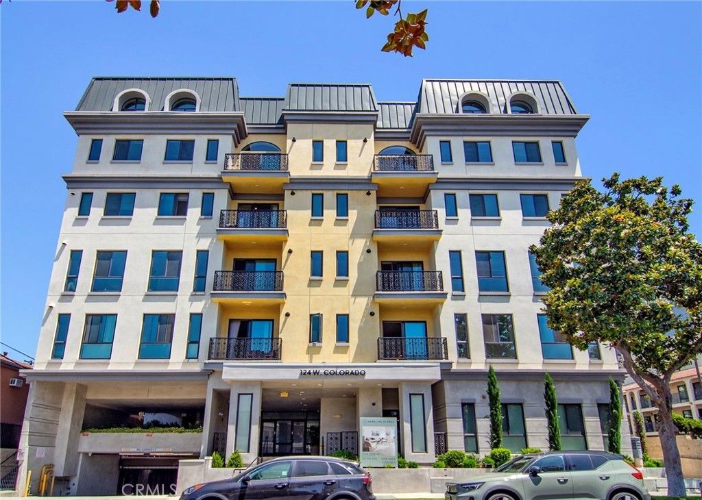 124 W Colorado # 502, Glendale