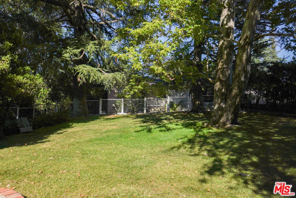 4164 1/2 Stansbury Avenue, Sherman Oaks