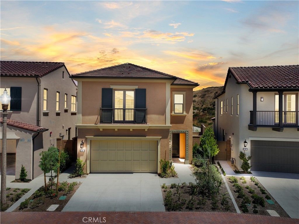 136 Tomahawk, Irvine