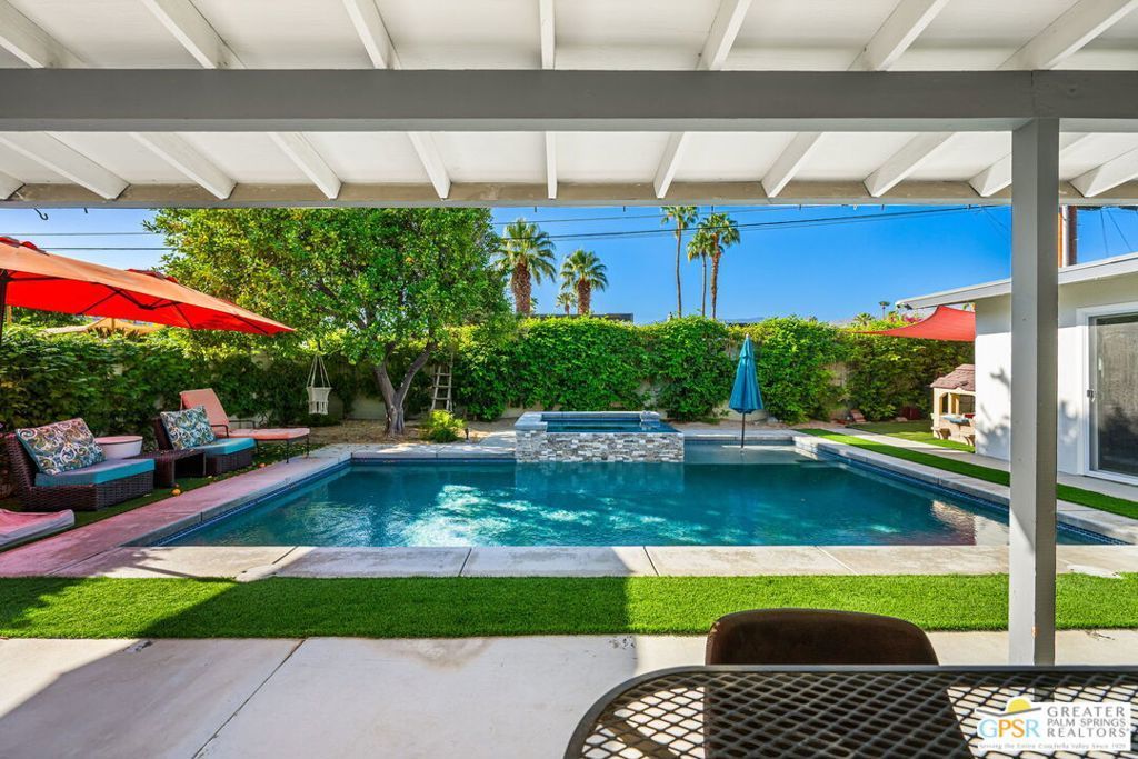 74367 Parosella Street, Palm Desert