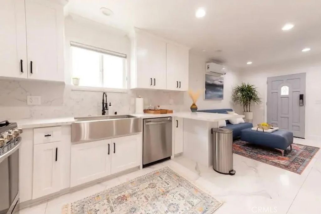 1349 N Formosa Avenue # A, Los Angeles