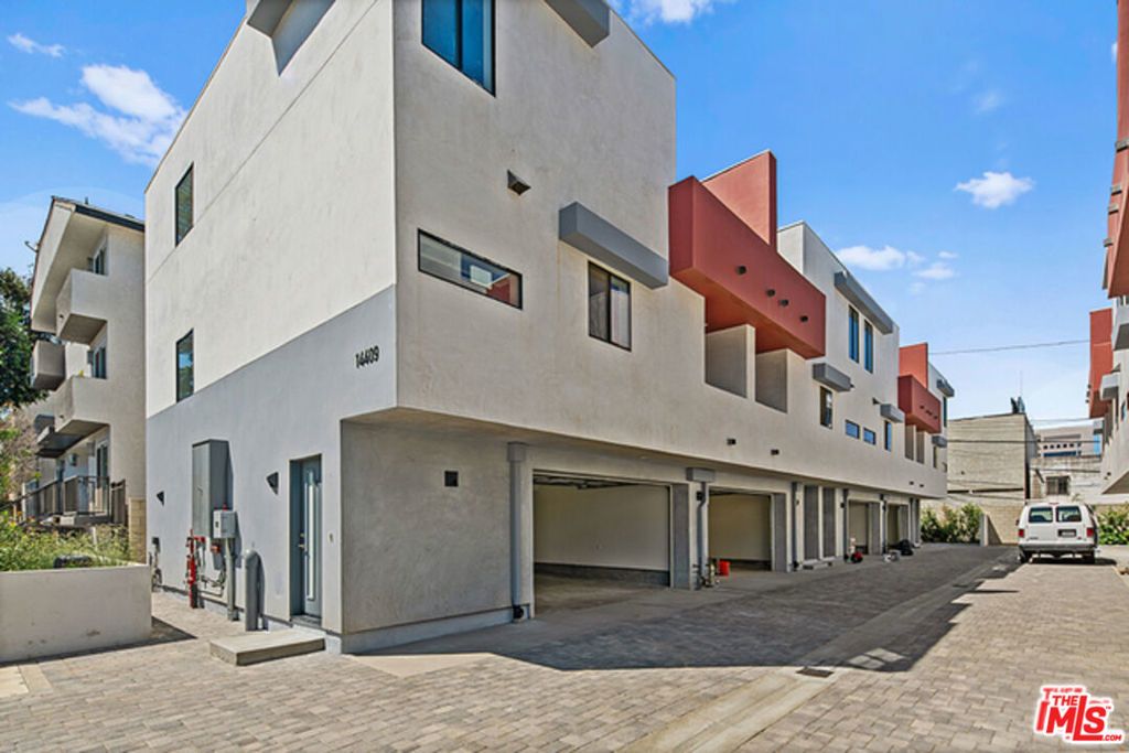 14403 Tiara Street # 5, Van Nuys
