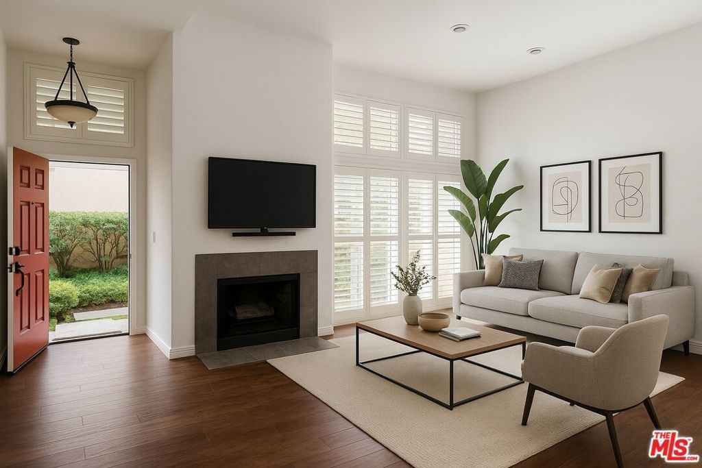 28142 Driver Avenue # 5, Agoura Hills