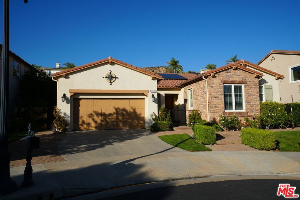 20451 Via Sansovino, Northridge