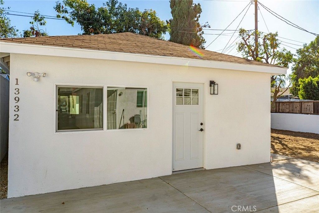 13932 Vanowen Street, Van Nuys