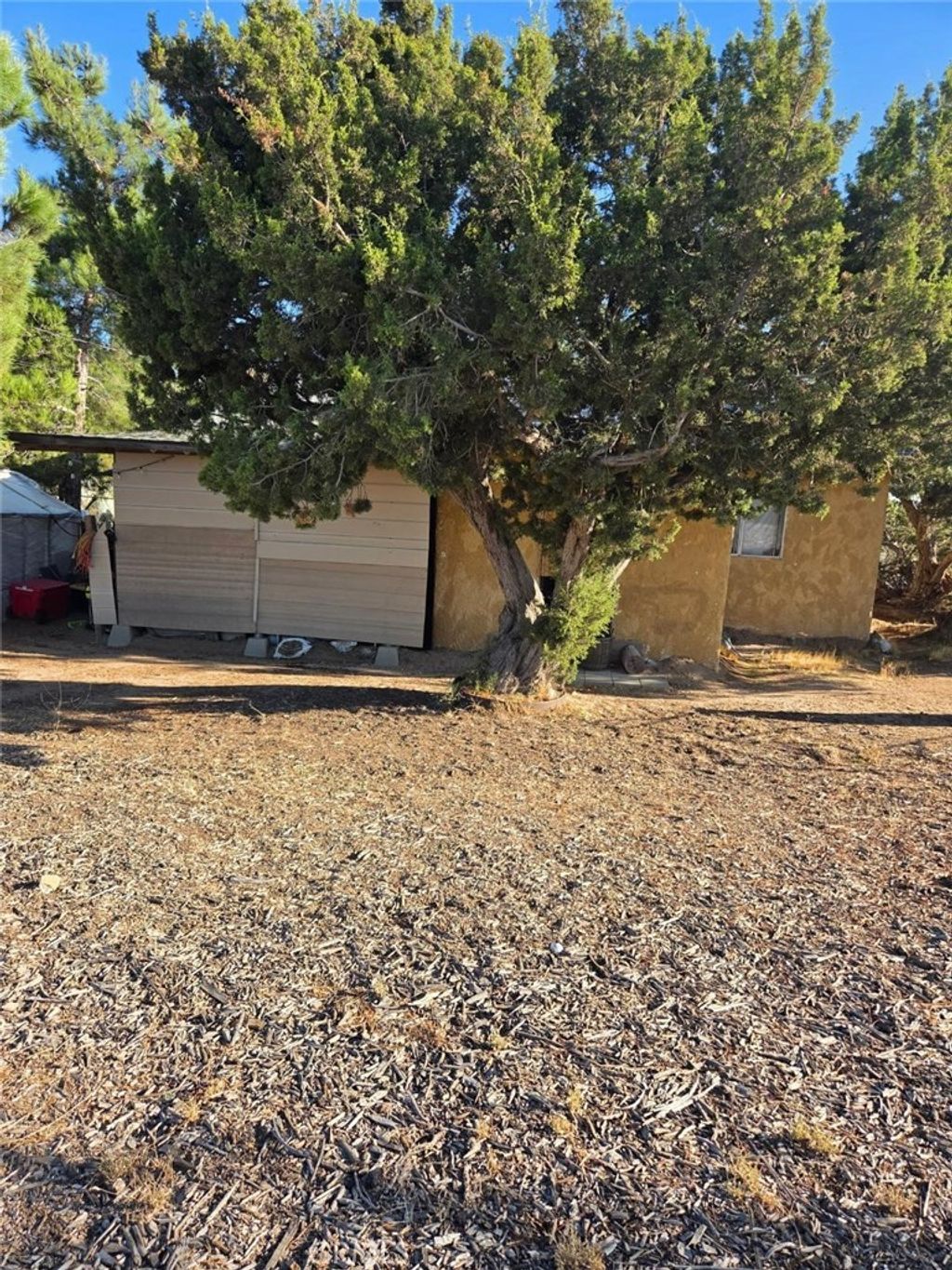 5876 Sunnyslope Road, Phelan
