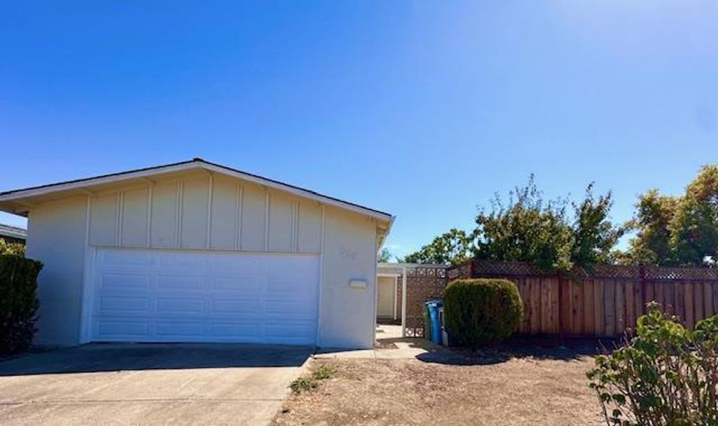 898 Brent Drive, Cupertino