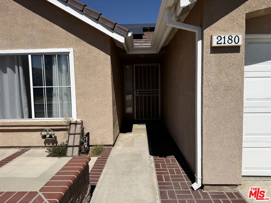 2180 Glenwood Avenue, Hemet