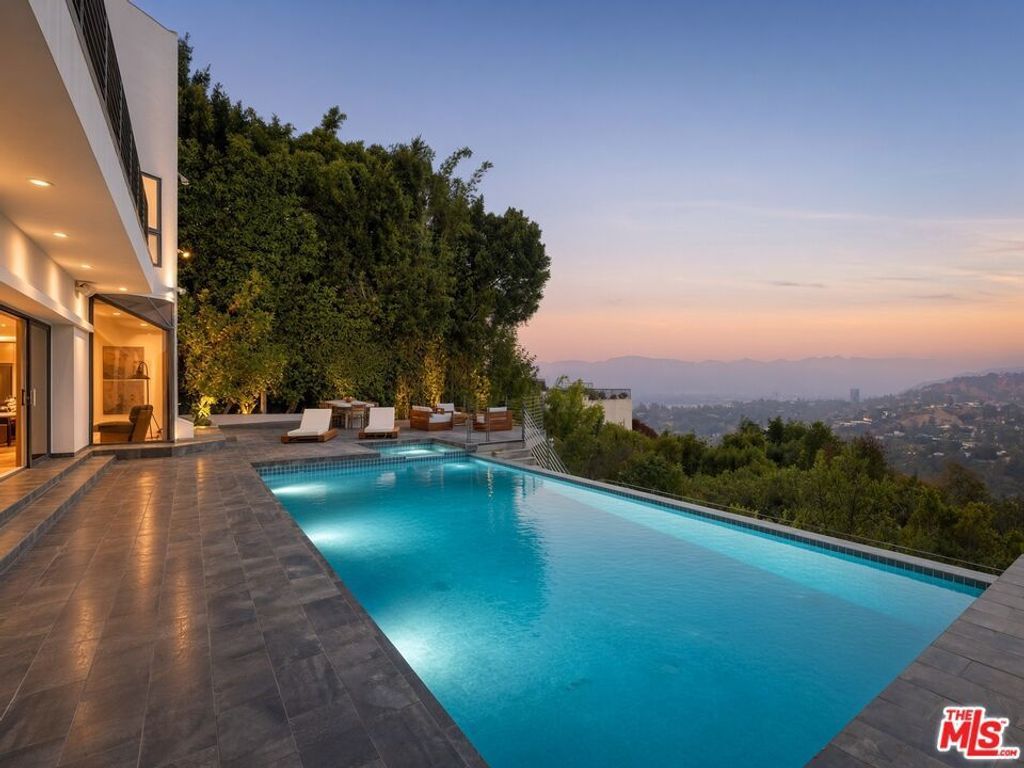 11955 Pinnacle Place, Beverly Hills