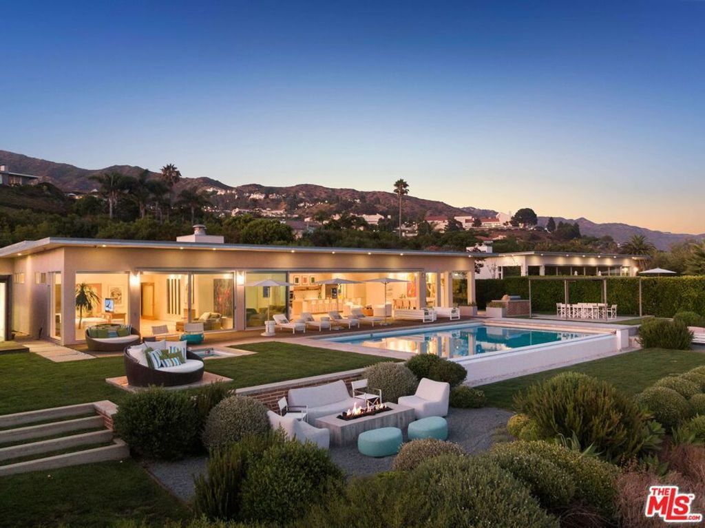 24685 Pacific Coast Highway, Malibu