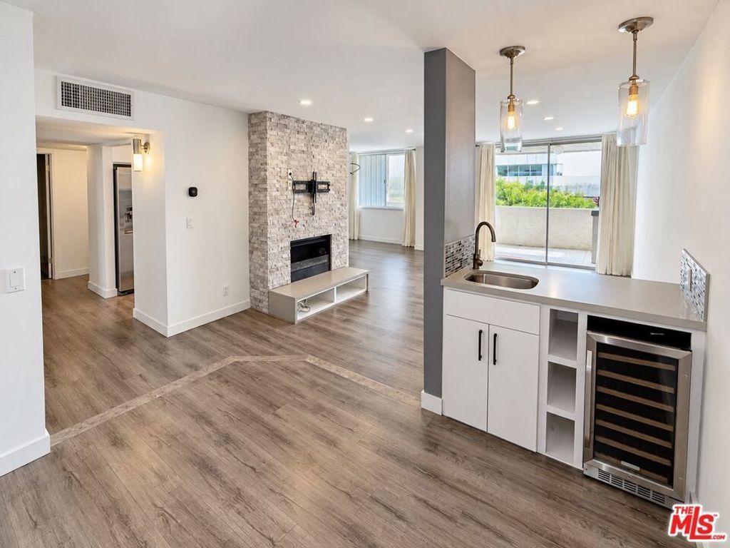 1230 Horn Avenue # 623, West Hollywood