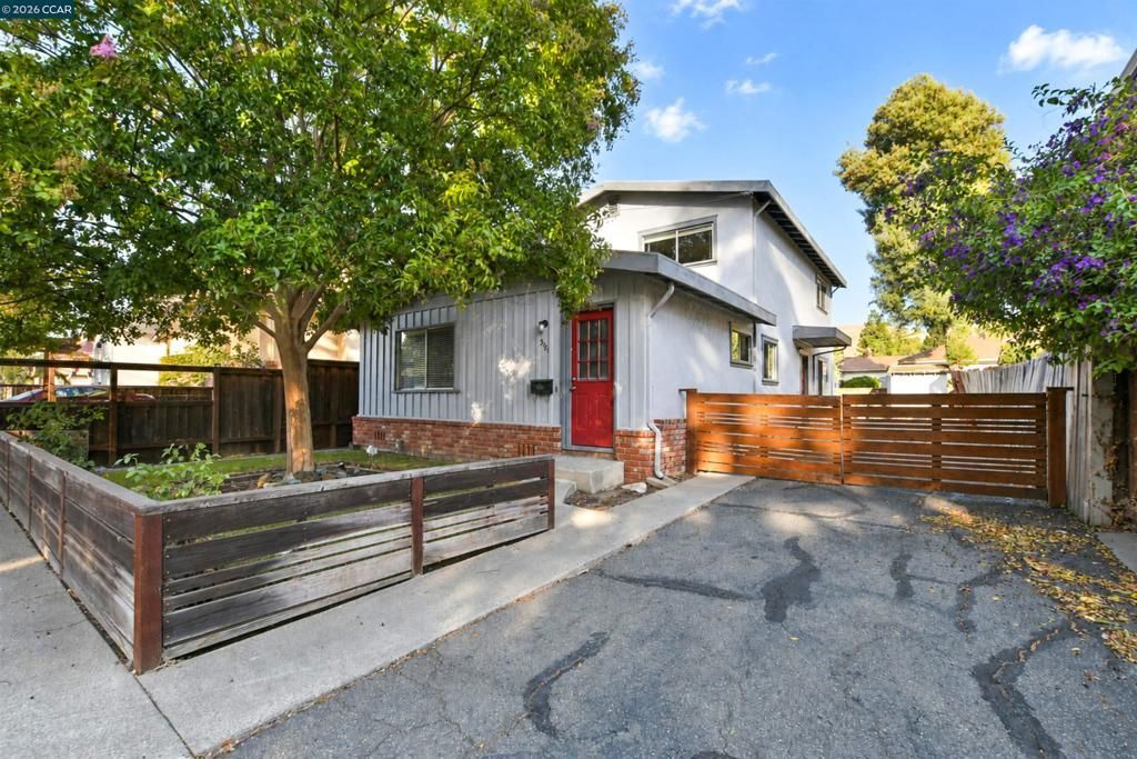 3121 Alhambra Ave, Martinez