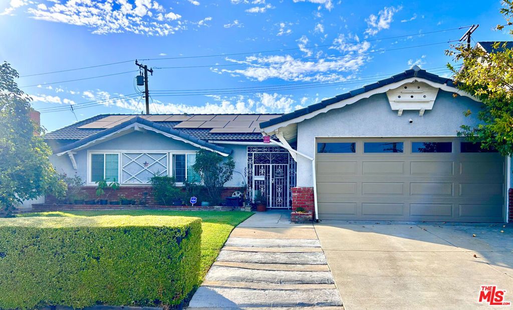 809 Agajanian Way, Montebello