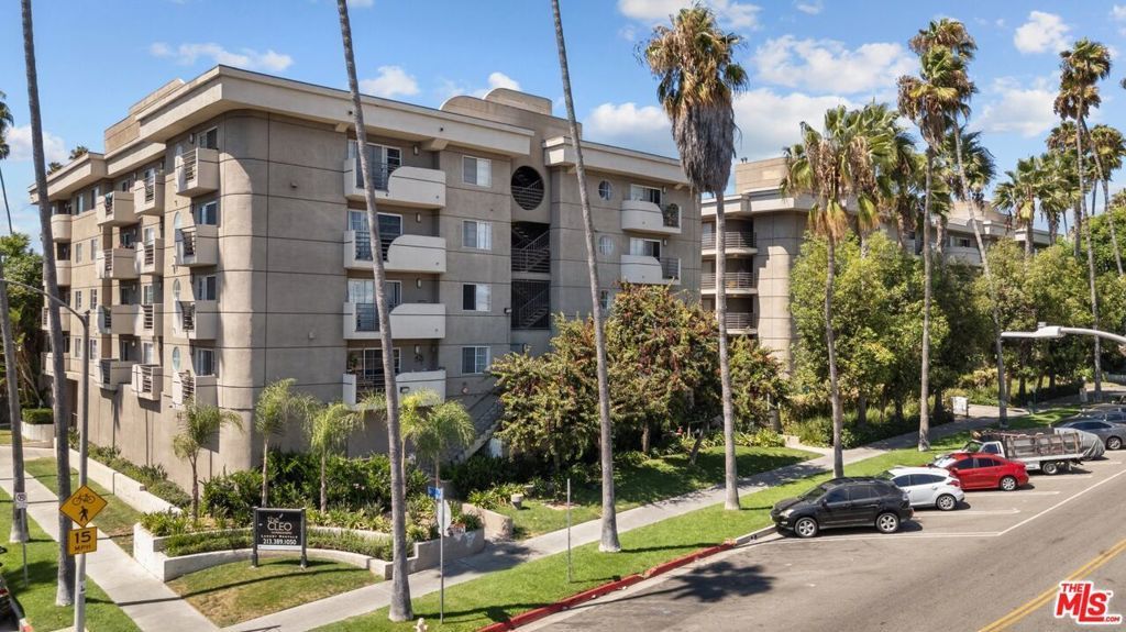 345 S Alexandria Avenue # 304, Los Angeles
