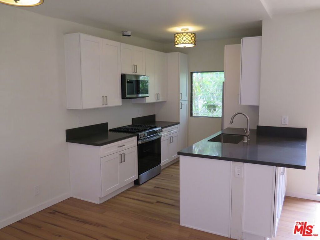 1022 N Croft Avenue # 5, Los Angeles
