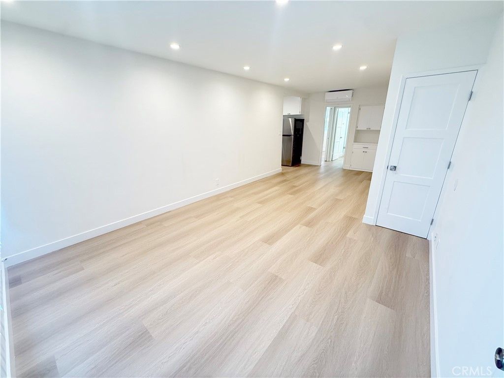 4123 Ocean View Blvd # 1, Montrose