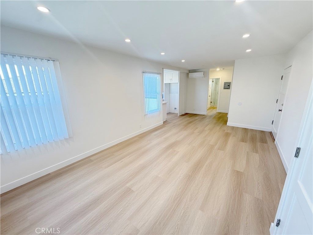 4123 Ocean View Blvd # 3, Montrose
