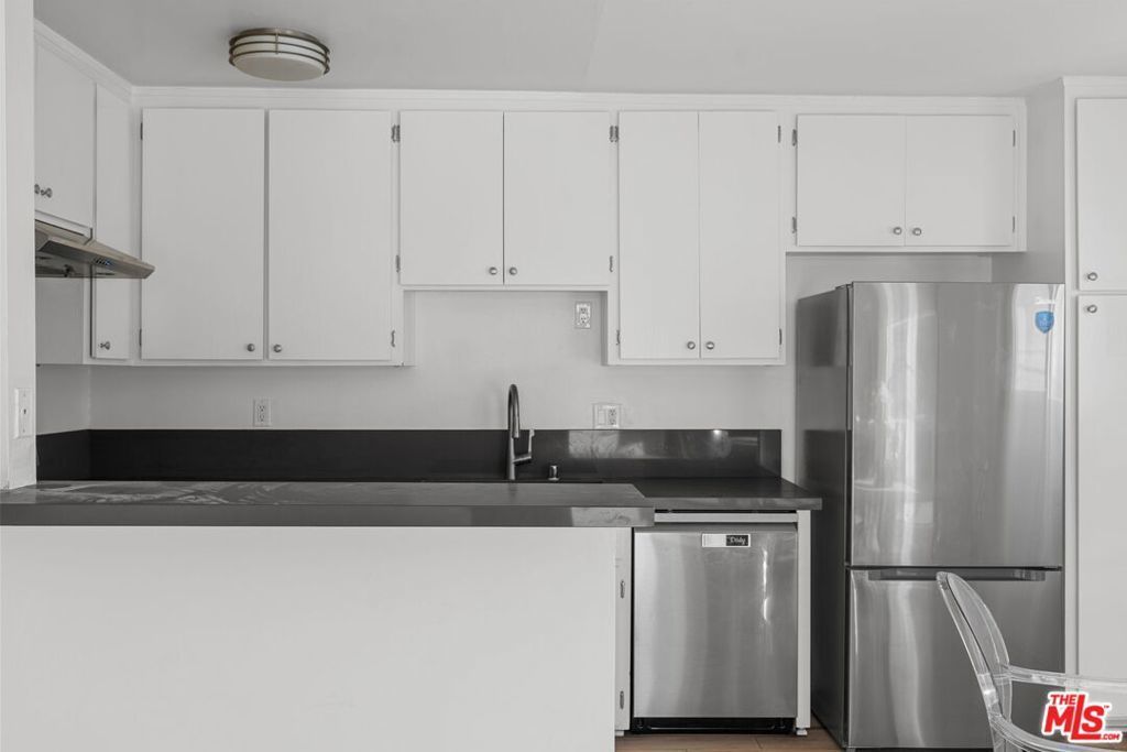 10 19th Avenue # 9, Venice
