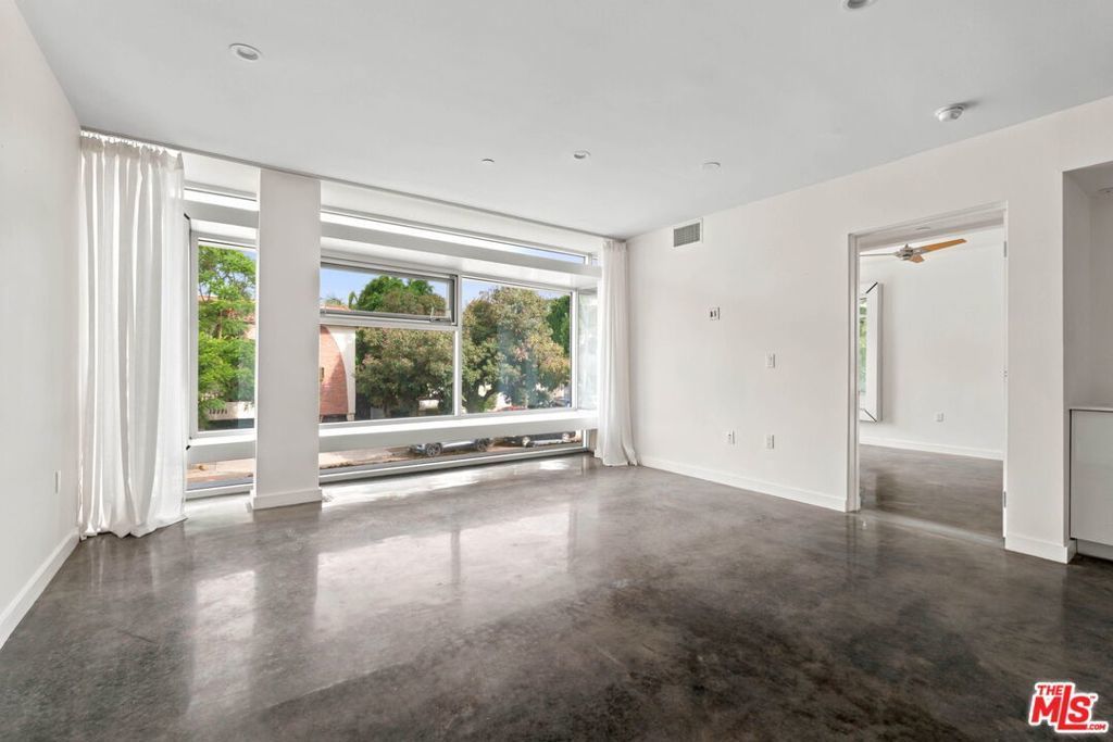 12770 Caswell Avenue # 201, Los Angeles