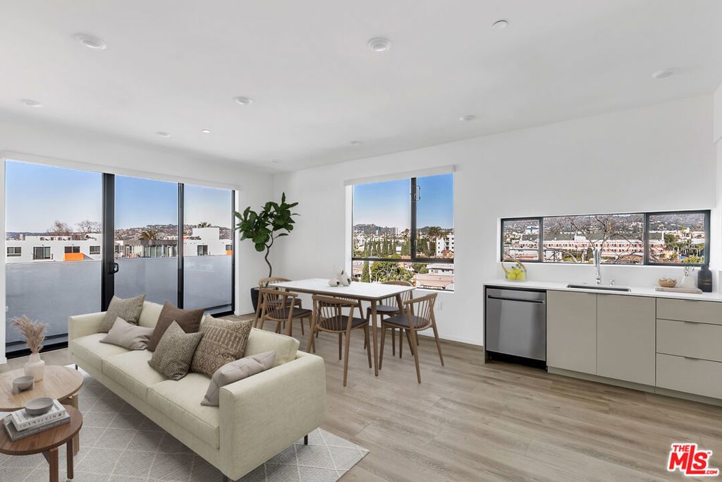 521 N Gramercy Place # 301, Los Angeles