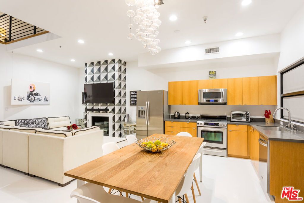 815 Hampton Drive # 7, Venice