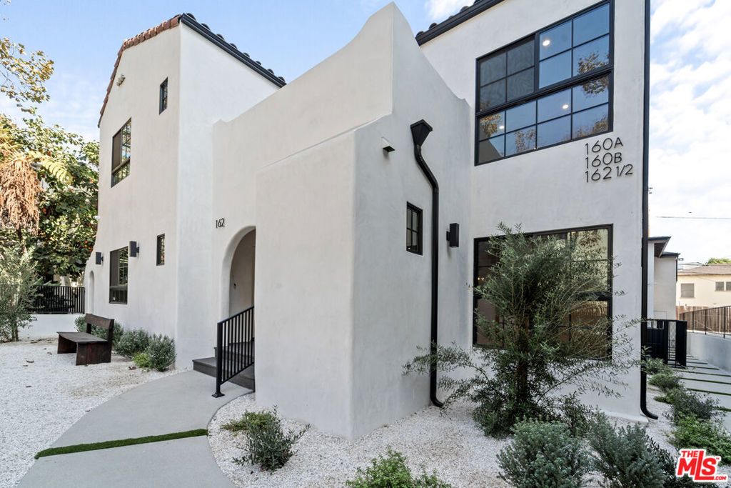 160 N Almont Drive # A, Beverly Hills