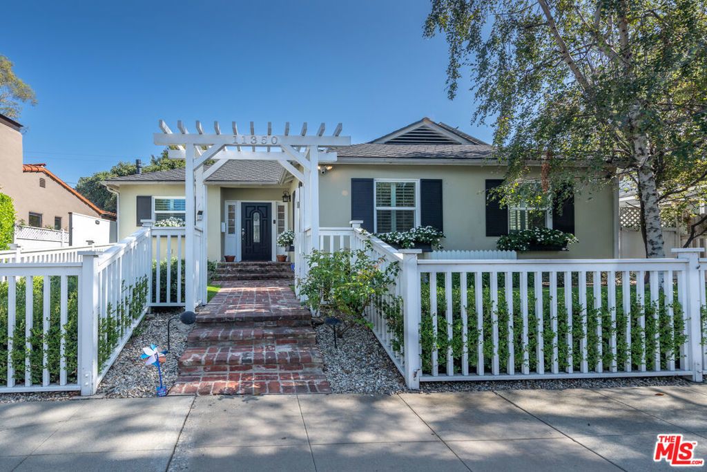 11350 Albata Street, Los Angeles