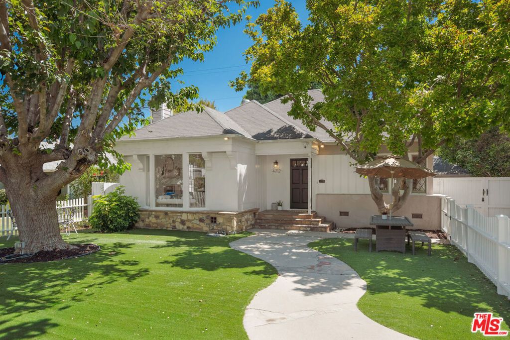 4712 Burnet Avenue, Sherman Oaks