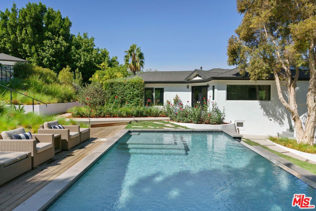 3751 Multiview Drive, Los Angeles