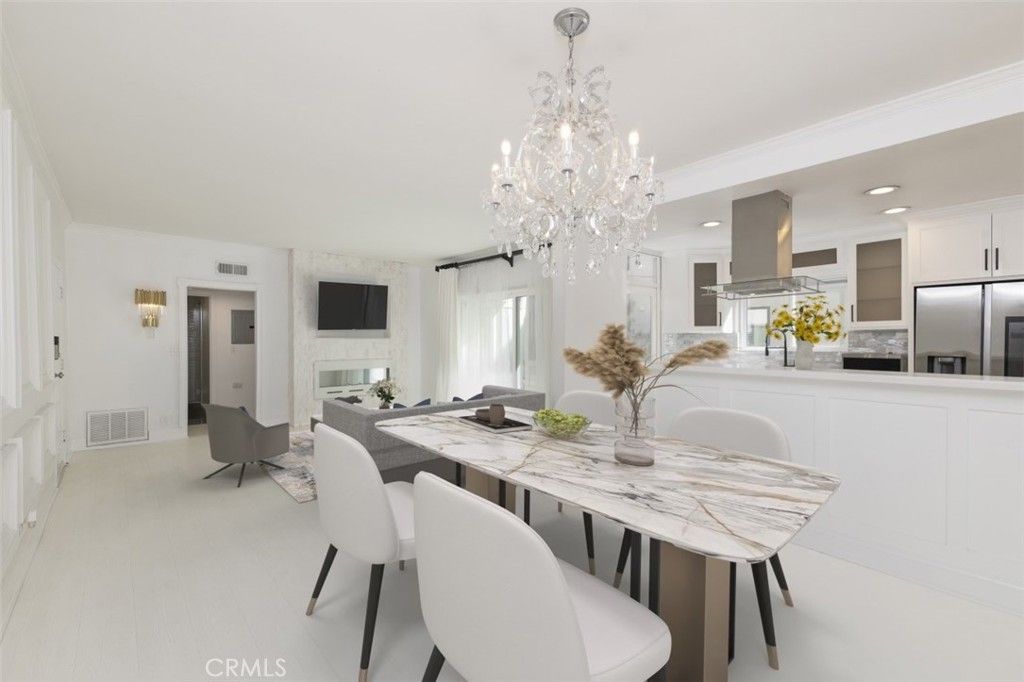 1228 N La Cienega # 106, West Hollywood