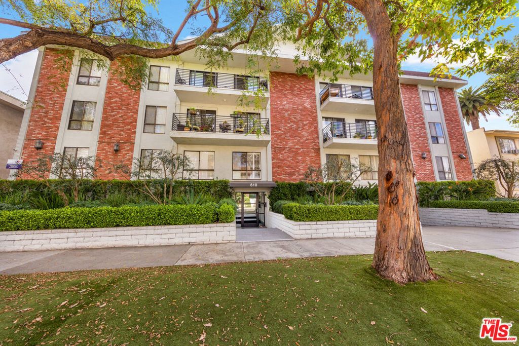 610 N Orlando # 205, West Los Angeles