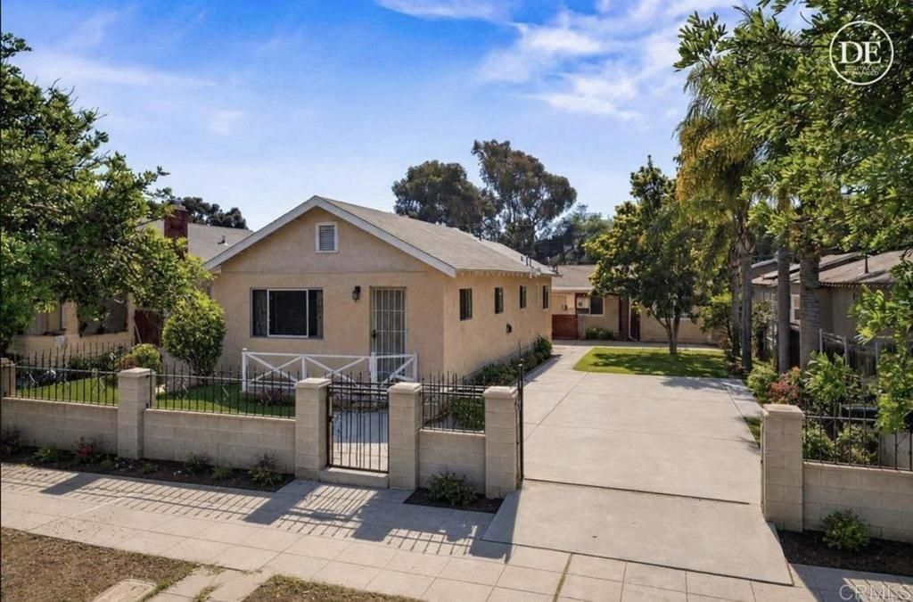 3815 Birch, San Diego