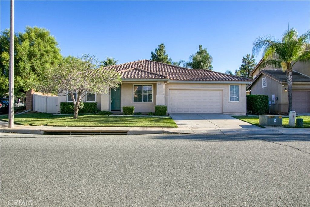 1673 Jade Moon, Beaumont