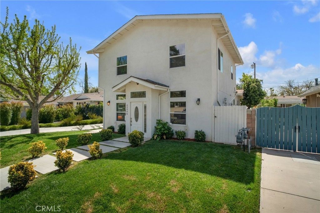 22446 Criswell Street, West Hills