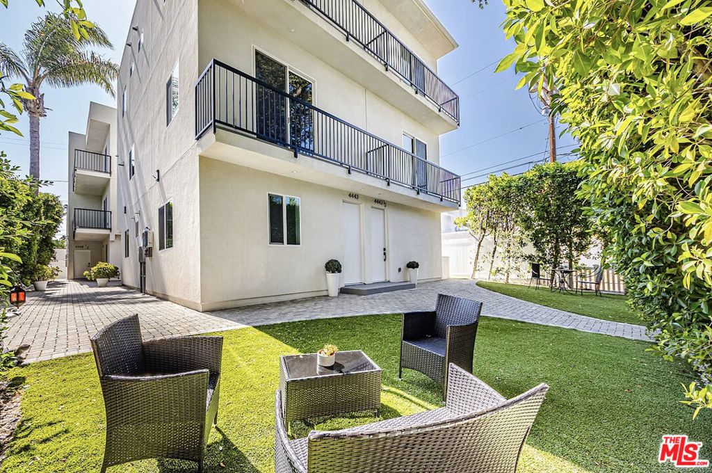 4443 Auckland Avenue, Los Angeles