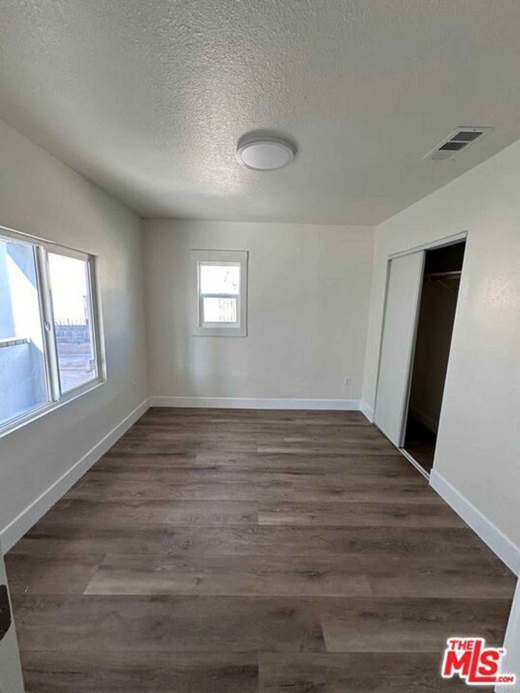 1238 N Mariposa Avenue, Los Angeles