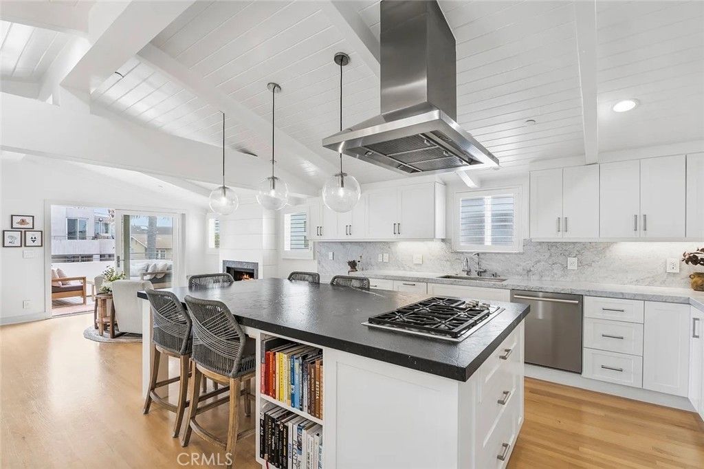 445 Marine Avenue # A, Manhattan Beach