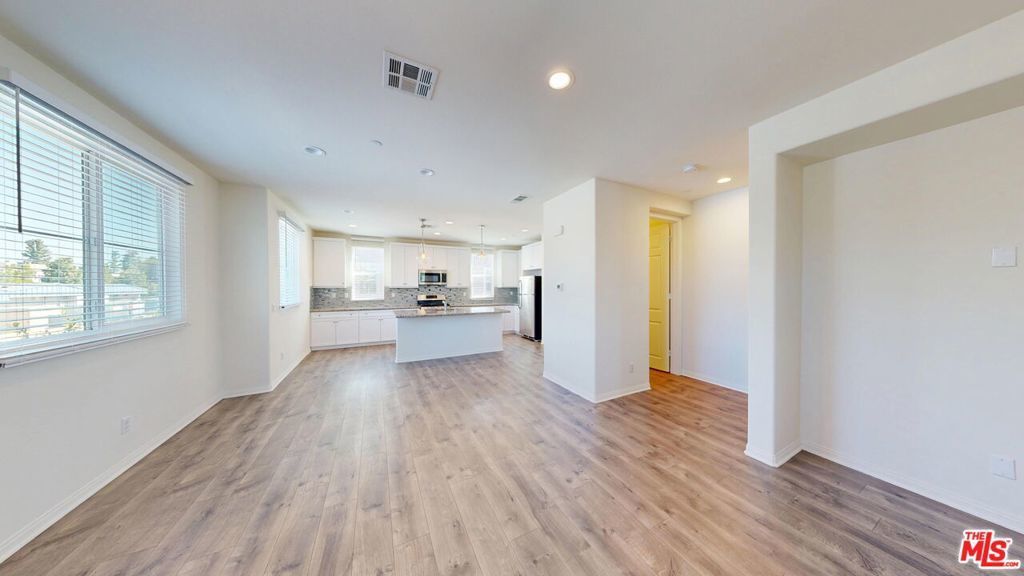 14834 Nordhoff Street, Panorama City